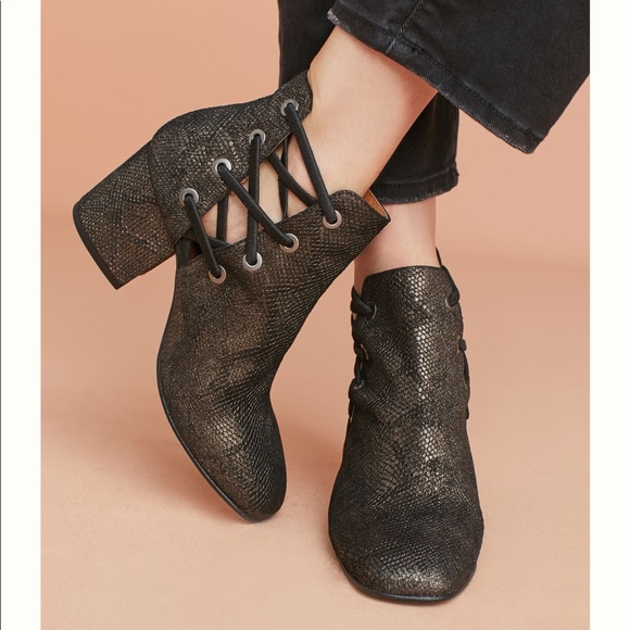 ANTHRO Hudson Kris Metallic Boots